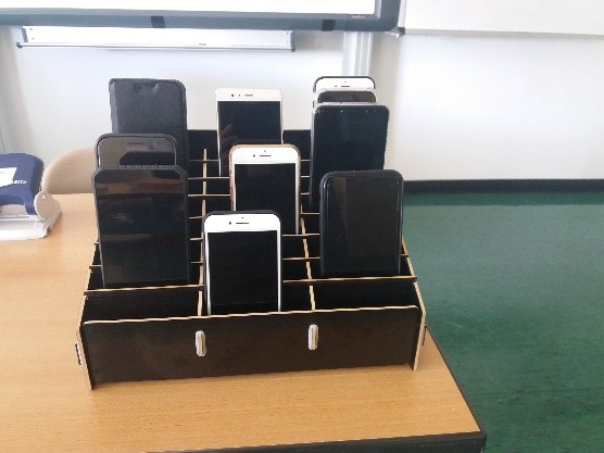 tl_files/fM_k0002/Bilder fuer Klassenhighlights/9. Klasse/Hompage Handy 1.jpg